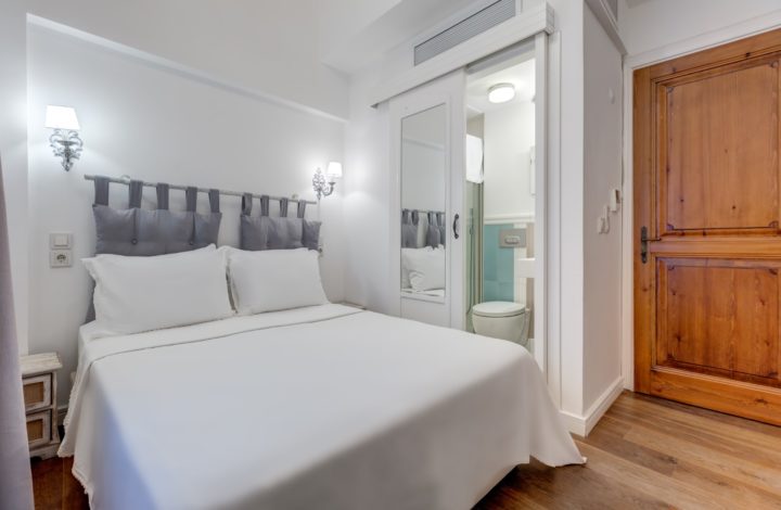 Küçük Çift Kişilik Oda – Small Double Room